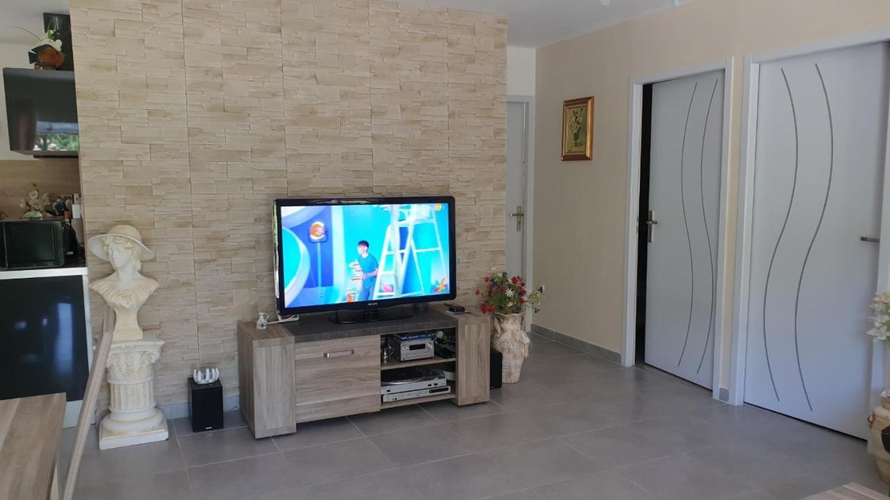 Villa Entrechaux Εξωτερικό φωτογραφία